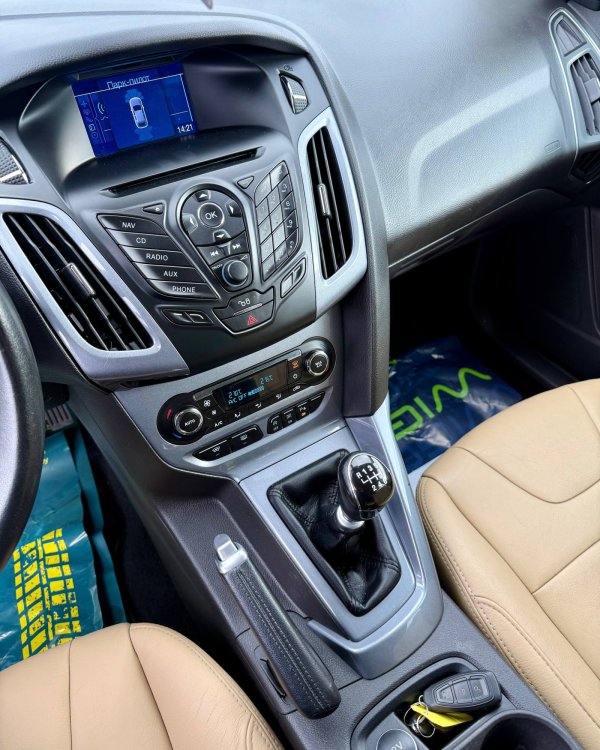 Ford Focus III - Image 15