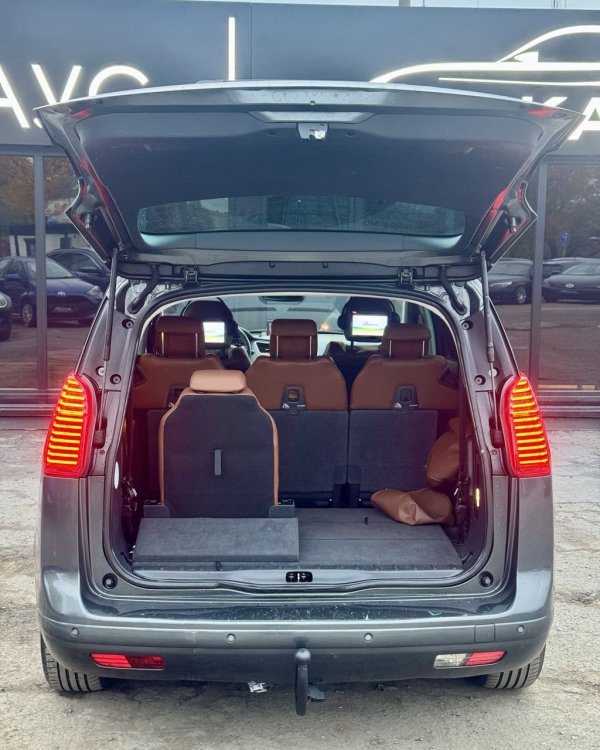 Peugeot 5008 I - Image 12