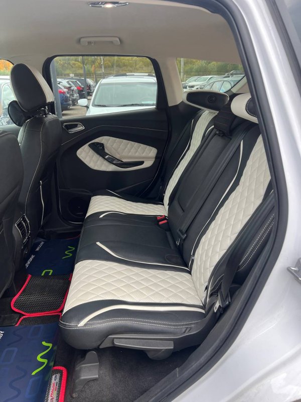 Ford Escape III · Рестайлинг - Image 16