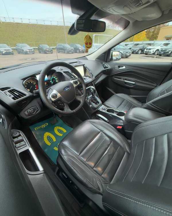 Ford Escape III - Image 10