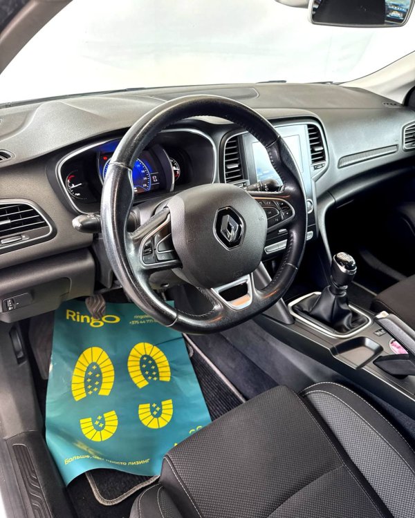 Renault Megane IV - Image 11