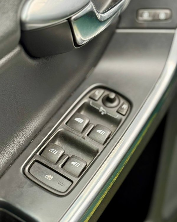 Volvo S60 II · Рестайлинг - Image 17