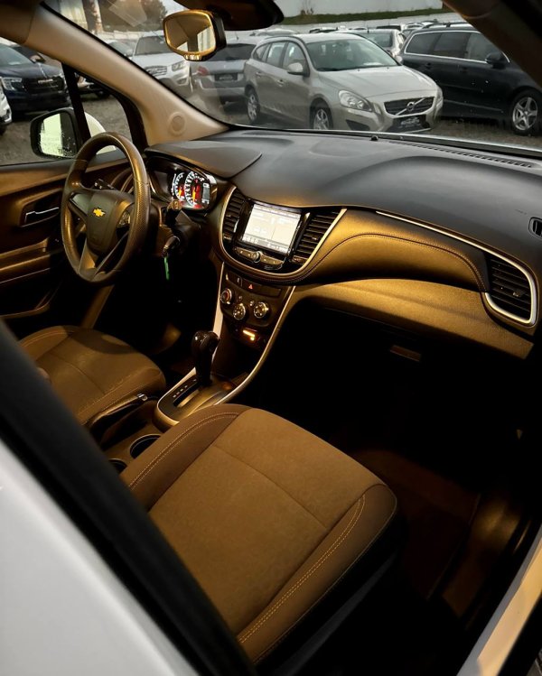 Chevrolet Trax I · Рестайлинг - Image 11