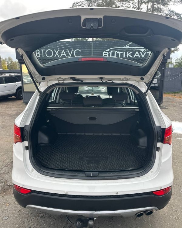 Hyundai Santa Fe DM - Image 10