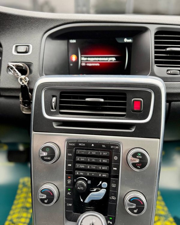 Volvo S60 II · Рестайлинг - Image 16