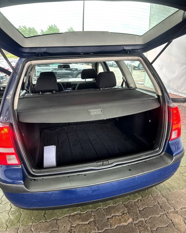 Volkswagen Golf IV - Image 14