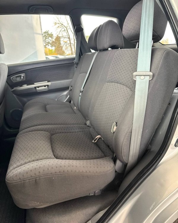 Kia Carens I · Рестайлинг - Image 12