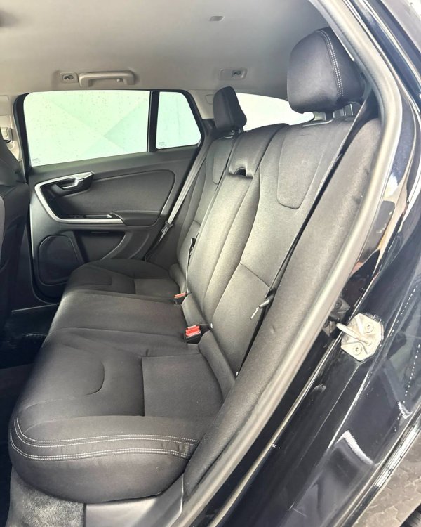 Volvo V60 I · Рестайлинг - Image 13