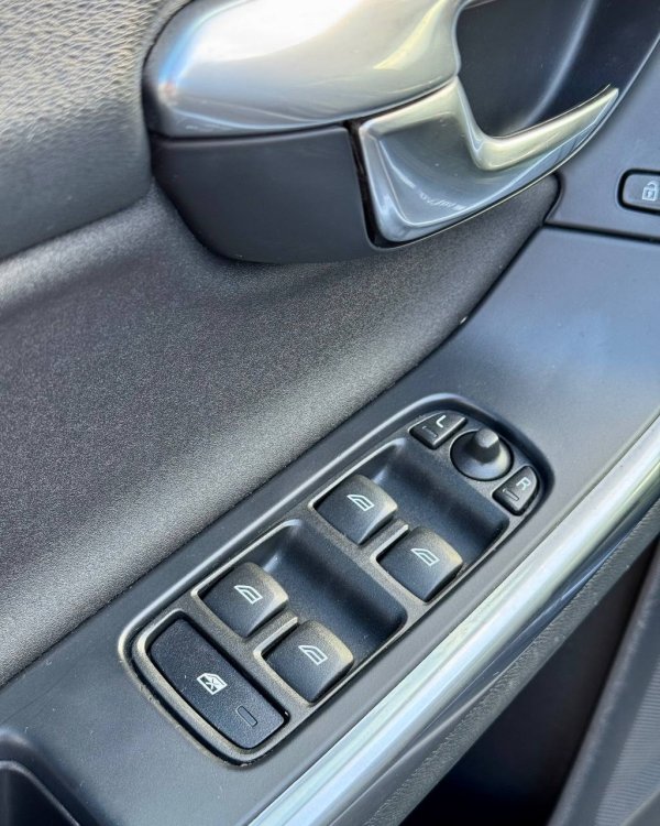 Volvo V60 I - Image 18