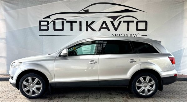 Audi Q7 4L - Image 4