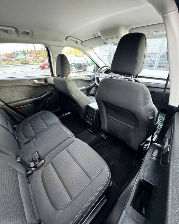 Ford Kuga III - Image 12