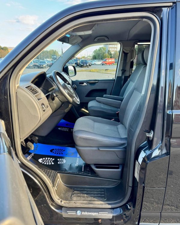 Volkswagen Caravelle T5 · Рестайлинг - Image 10
