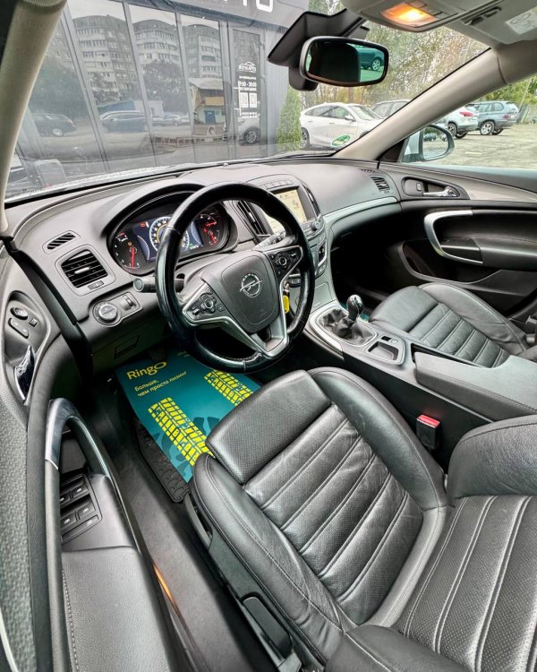 Opel Insignia - Image 10