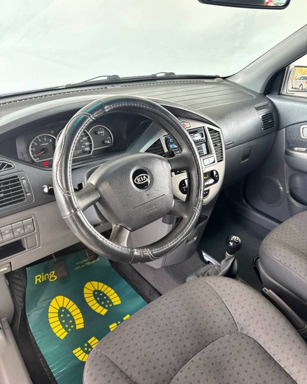 Kia Carens I · Рестайлинг - Image 11