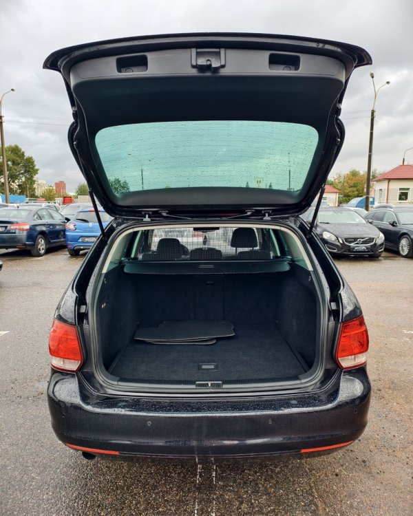 Volkswagen Golf VI - Image 12