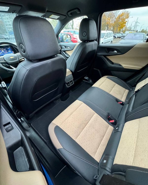 Chevrolet Equinox IV - Image 11