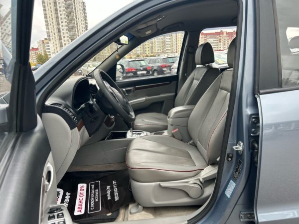 Hyundai Santa Fe CM, 7 мест, 2009 г - Image 10