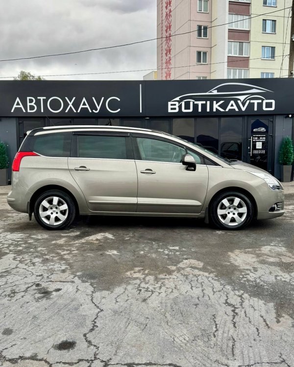 Peugeot 5008 I - Image 4