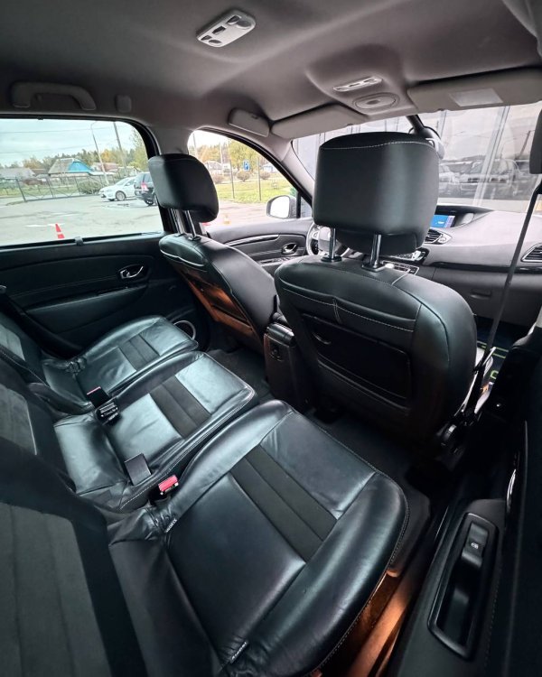 Renault Grand Scenic III · 2-й рестайлинг - Image 12