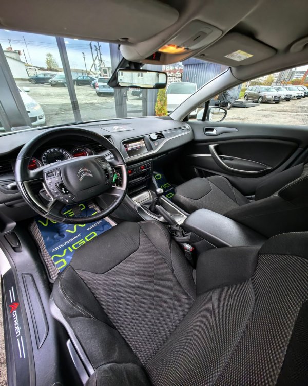 Citroen C5 II - Image 11