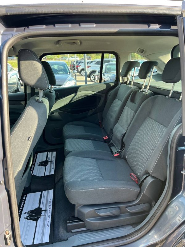 Ford Grand C-Max I - Image 14