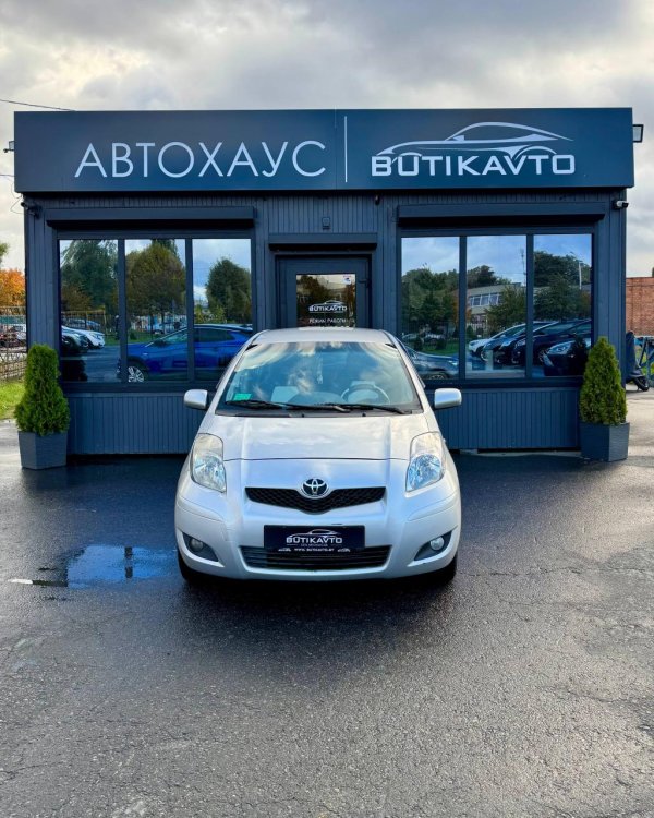 Toyota Yaris II (XP9) · Рестайлинг - Image 2