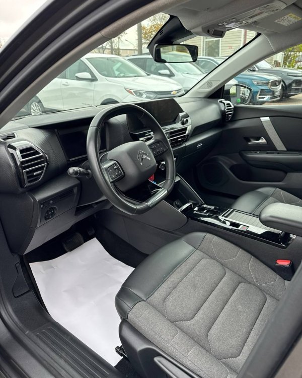 Citroen C4 III - Image 11