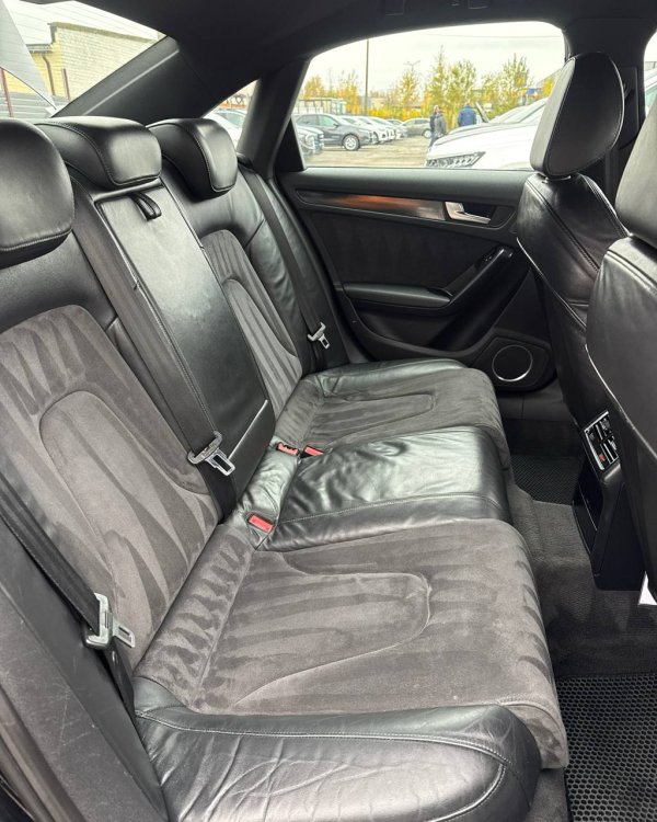 Audi A4 B8 - Image 11