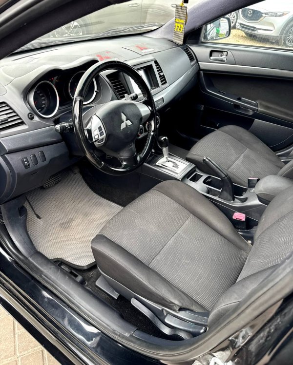 Mitsubishi Lancer X - Image 10