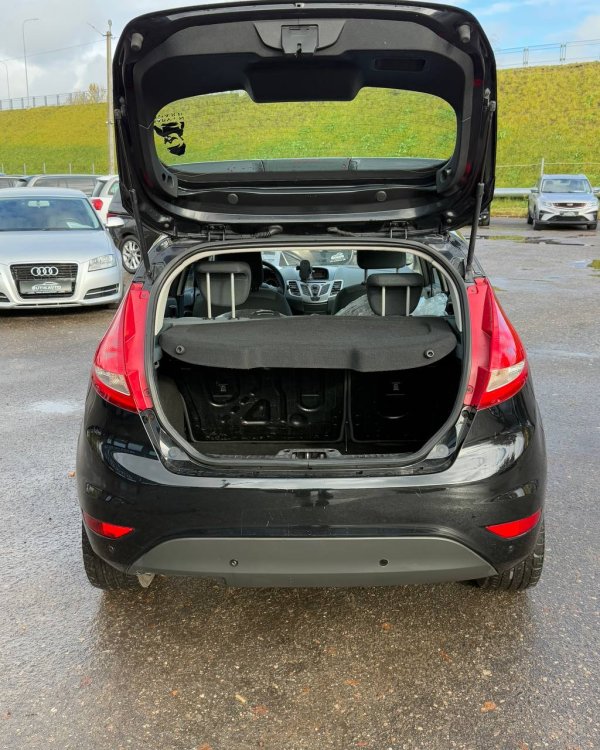 Ford Fiesta VI - Image 18