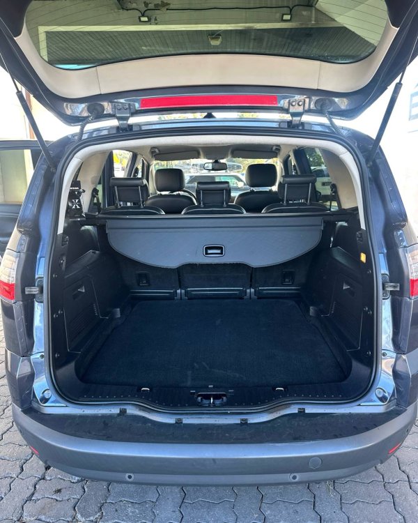 Ford S-MAX I - Image 16