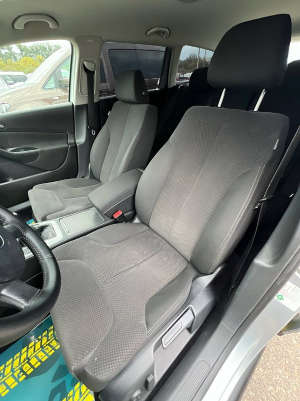 Volkswagen Passat B6 - Image 10