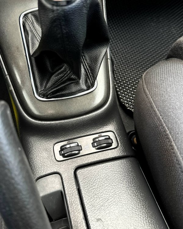Toyota Avensis II (T250) - Image 13