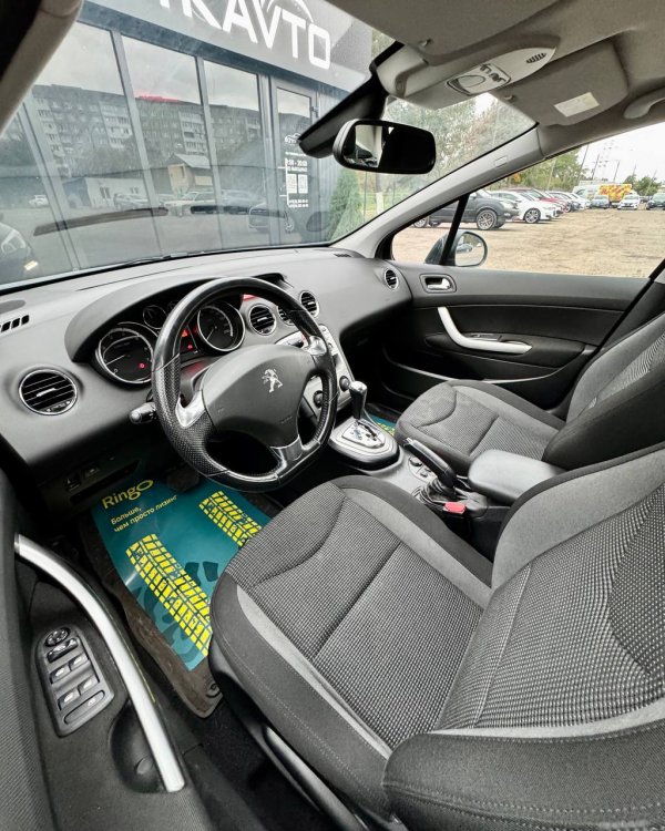 Peugeot 408 I · Рестайлинг - Image 10