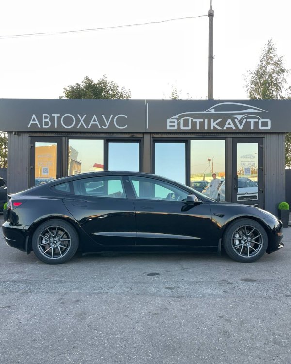 Tesla Model 3 I · Рестайлинг - Image 8