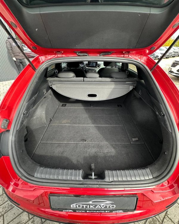 Kia ProCeed III - Image 13