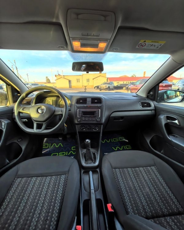 Volkswagen Polo Sedan I · Рестайлинг - Image 9