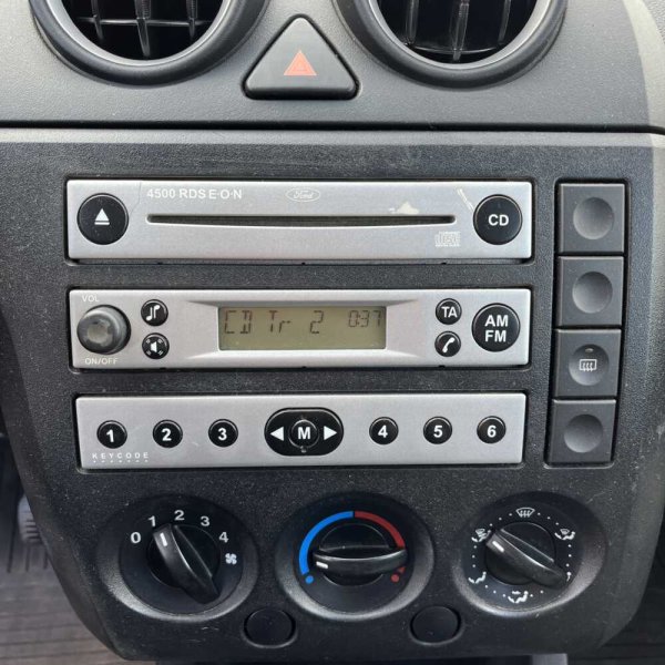 Ford Fiesta 2005 г 278190 км - Image 10