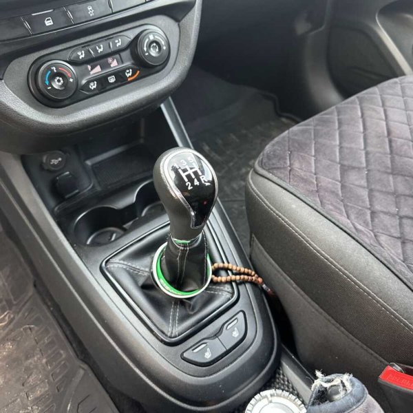 Lada Vesta 2021 г 100680 км - Image 14
