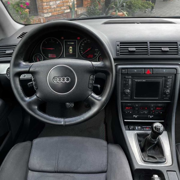 Audi A4 2002 г 434793 км - Image 18