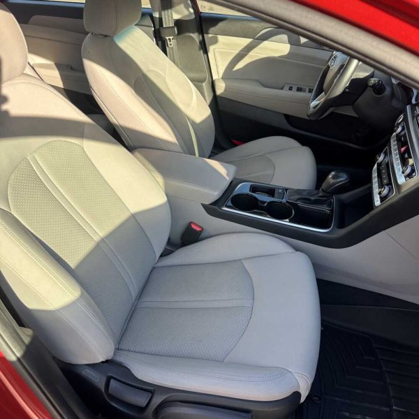 Hyundai Sonata 2017 г 111565 км - Image 18