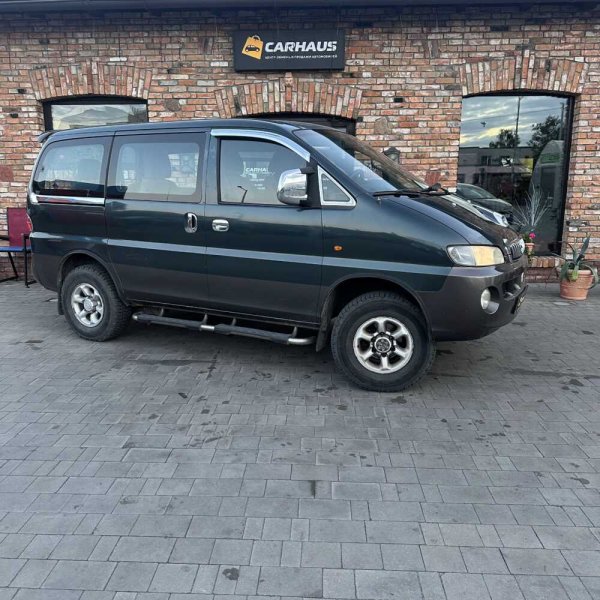 Hyundai H-1 2000 г 293147 км