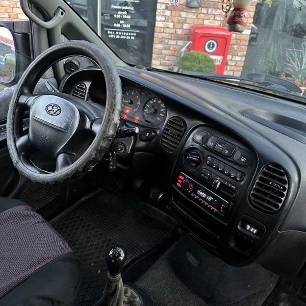 Hyundai H-1 2000 г 293147 км - Image 14