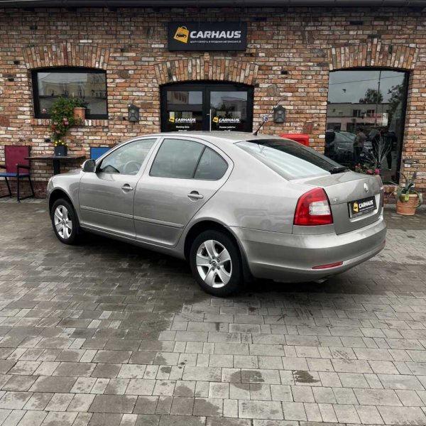 Skoda Octavia 2010 г 289877 км - Image 4