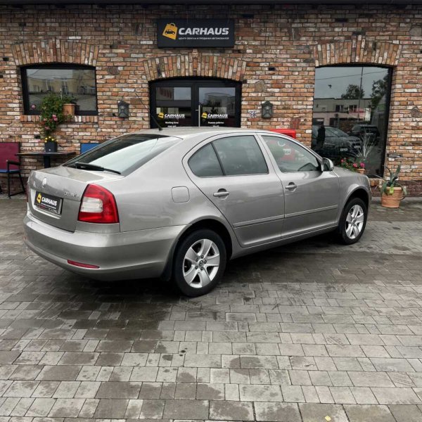 Skoda Octavia 2010 г 289877 км - Image 6