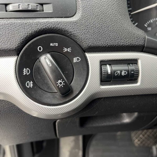 Skoda Octavia 2010 г 289877 км - Image 11