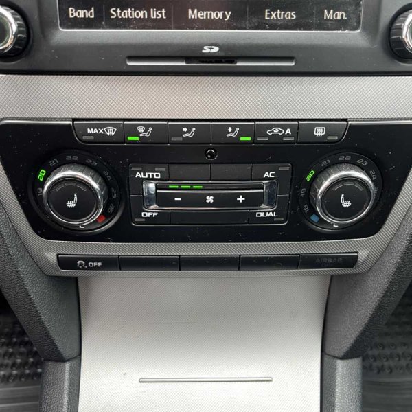 Skoda Octavia 2010 г 289877 км - Image 13