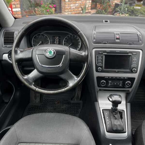 Skoda Octavia 2010 г 289877 км - Image 16