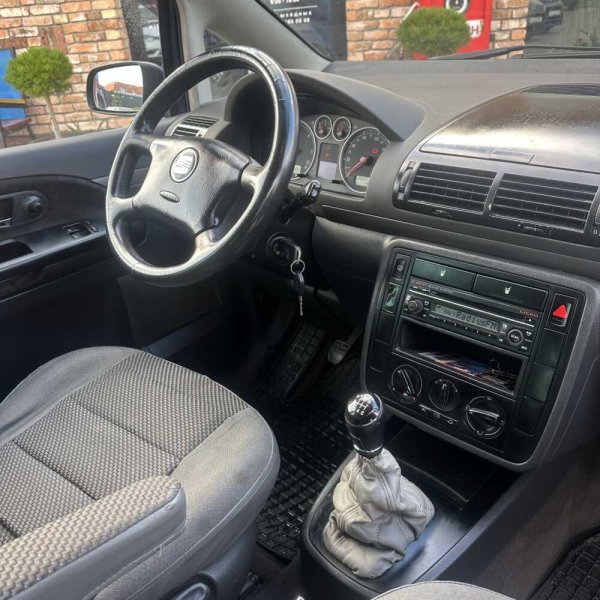 Seat Alhambra 2000 г 264715 км - Image 18