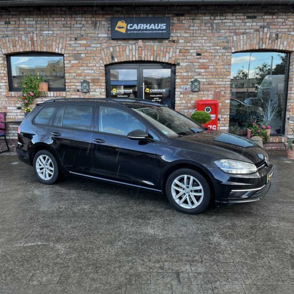 Volkswagen Golf 2019 г 179459 км